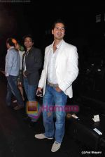 Dino Morea at Manish malhotra Show on day 3 of HDIL on 14th Oct 2009 (25).JPG